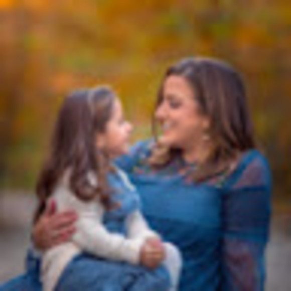 Meet your Posher, Melissa - Picture 1 of 1